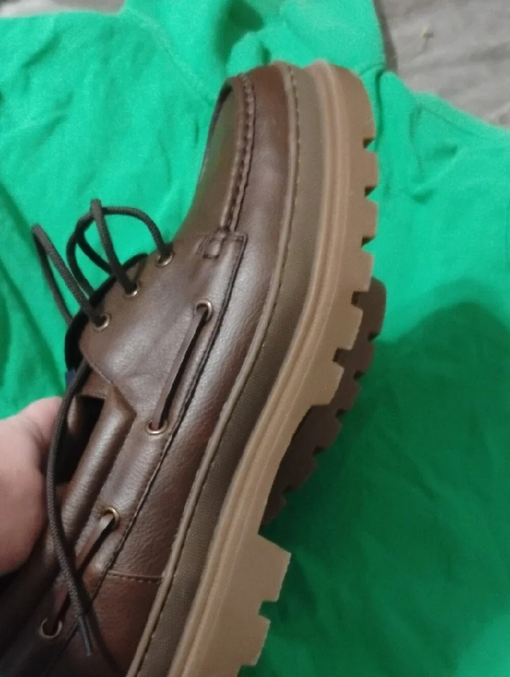 Zara Men’s Brown Leather Lace-Up Boat Shoes